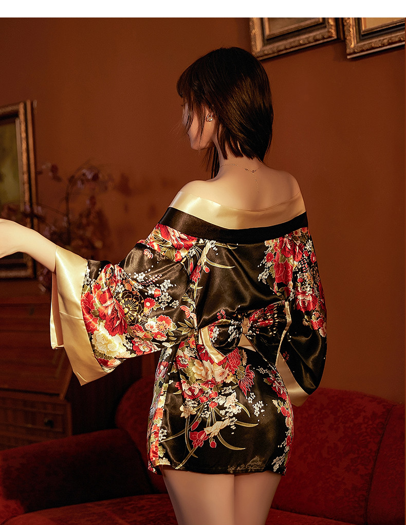 轻奢性感情趣内衣装日系和服制服诱惑开档免脱露胸衣服激情睡衣套装大