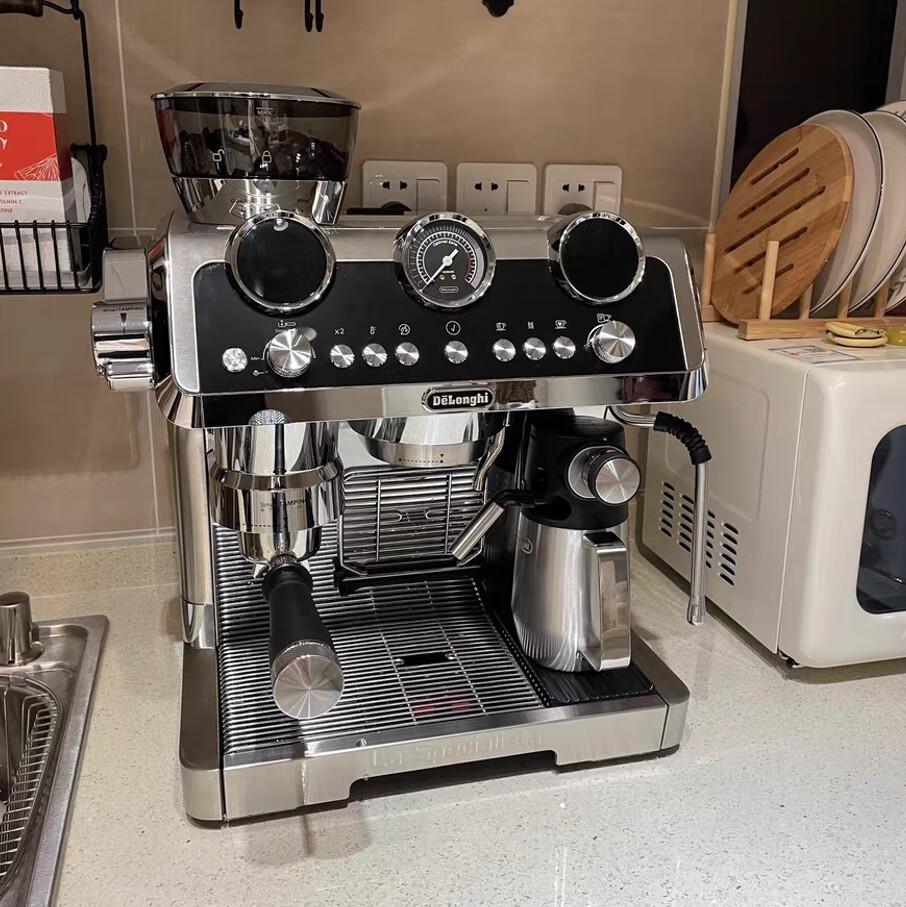 delonghi/德龙 ec9665银骑士9355家用半自动咖啡机意式磨豆拉花 国行