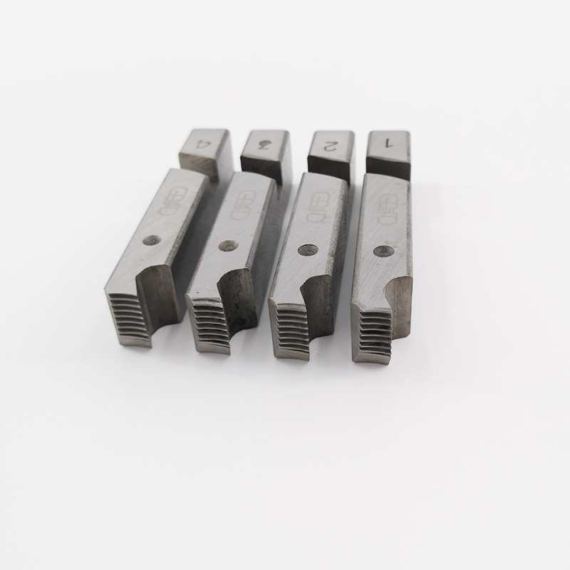 虎王电动套丝机板牙干套干用无油通用管螺纹车绞丝板牙割刀片卡爪