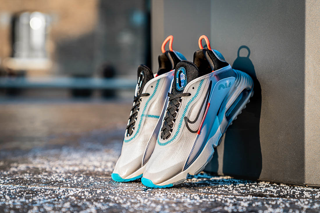 耐克nike air max 2090男款气垫缓震经典科幻前卫跑步鞋 轻便回弹舒适