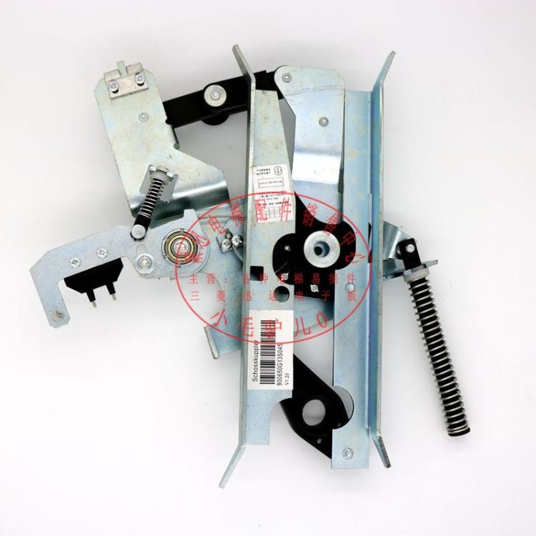 适用于通力电梯门刀amdr2r5r6d7带锁小门刀km900650g13轿门r5右方向