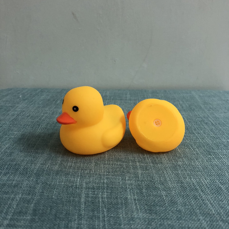尖叫鸭狗狗玩具发声小黄鸭宠物磨牙尖叫鸭子小狗泰迪洗澡玩具搪胶惨叫
