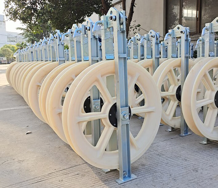 滑轮吊钩 大直径单 三轮放线滑车裸导线钢芯铝绞线电缆滑轮 吊 320x80