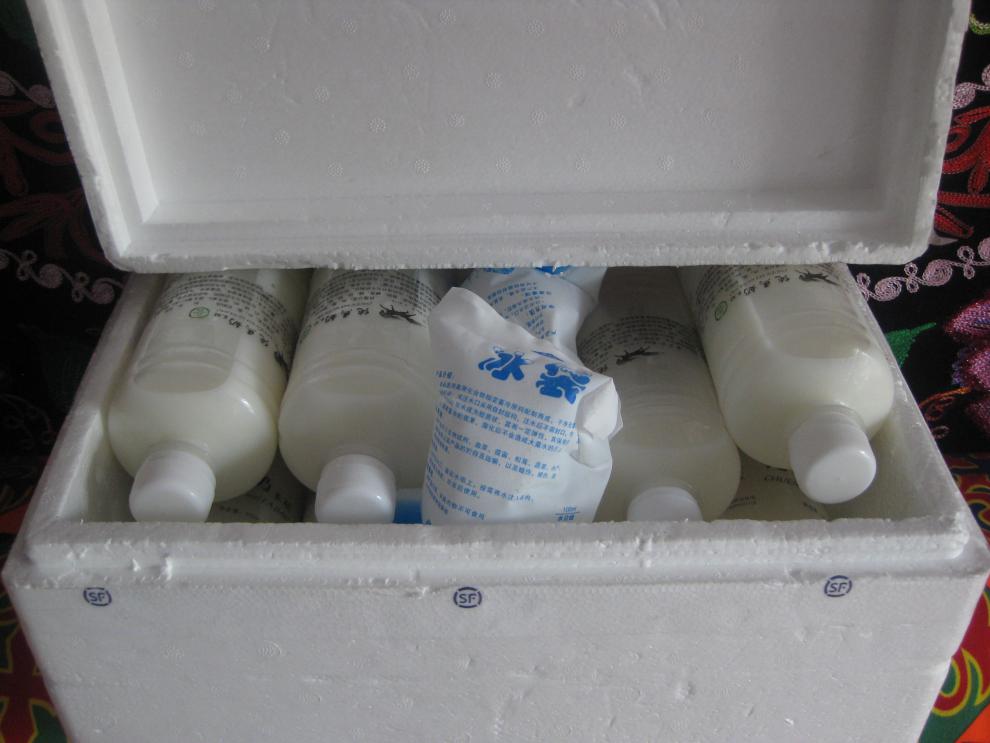 4斤 现挤马奶 2000g 纯马奶生马奶牧场 鲜马奶子马奶疗法【图片 价格