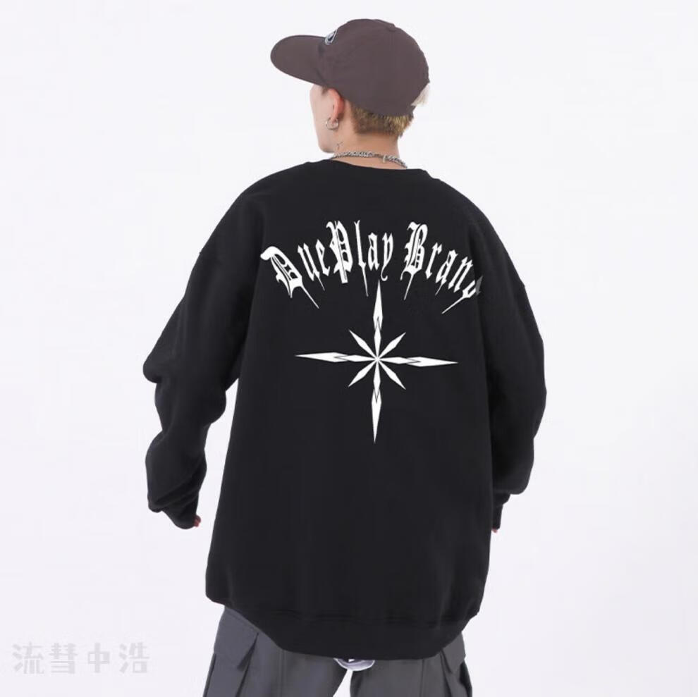 dueplay 指南针哥特字母印花宽松 薄款休闲套头圆领卫.