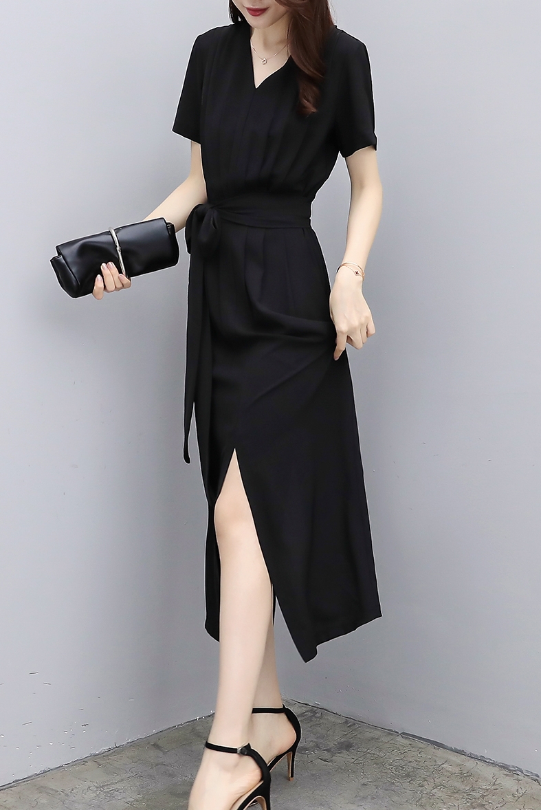 舒芳蝶 气质赫本风雪纺连衣裙女装夏2020新款收腰显瘦黑色v领开叉过膝