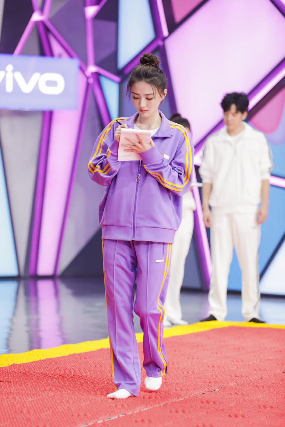 谢娜快乐大本营同款衣服女同款运动服紫色粉色运动套装女春夏 米色