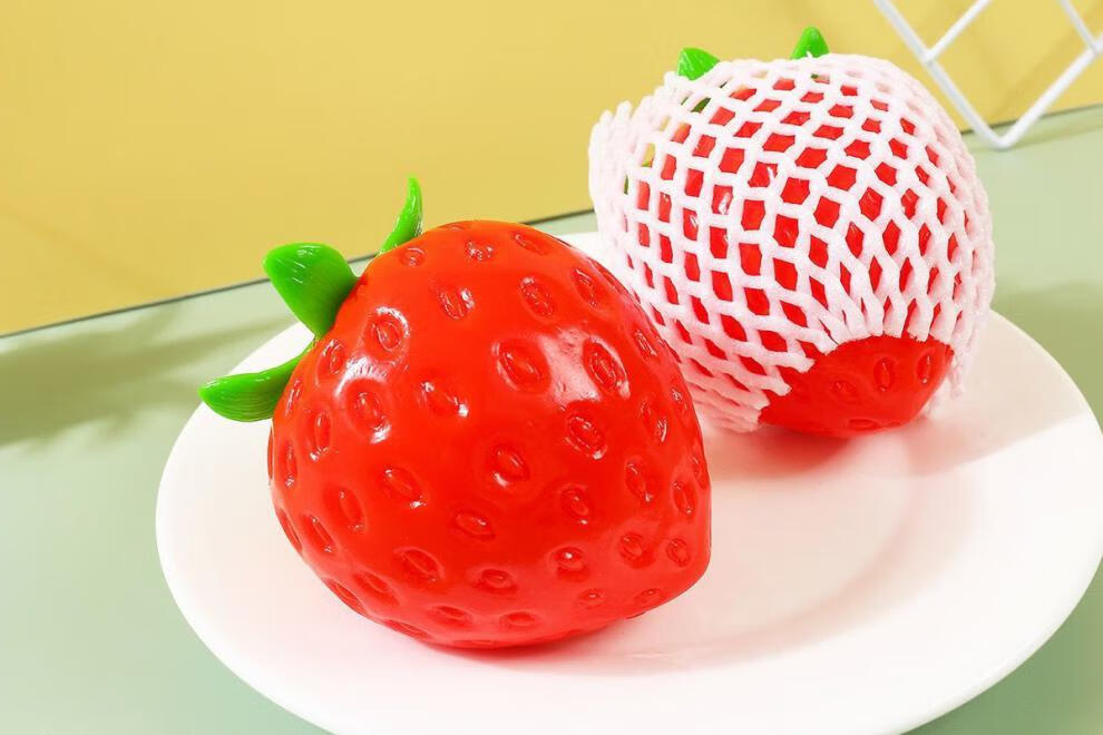 仿真草莓捏捏乐抖音同款网红解压发泄神器创意儿童小玩具批发 草莓捏