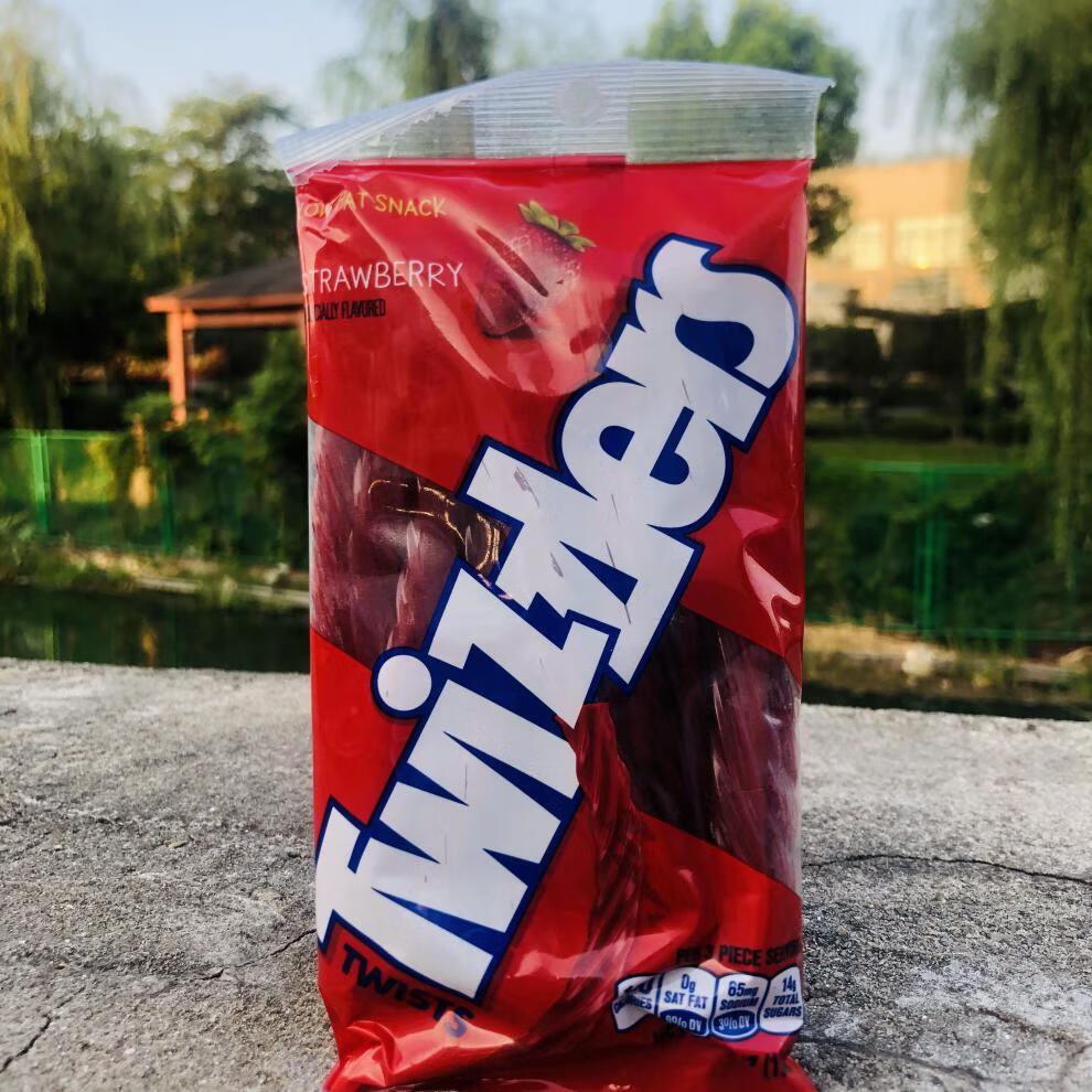 美国twizzlers多滋乐扭扭糖混合甜酸樱桃甘草草莓味吸管糖果