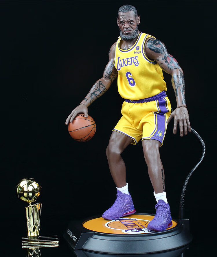 万代(bandai)nba科比詹姆斯模型球星纪念品kobe公仔摆件人偶篮球生日