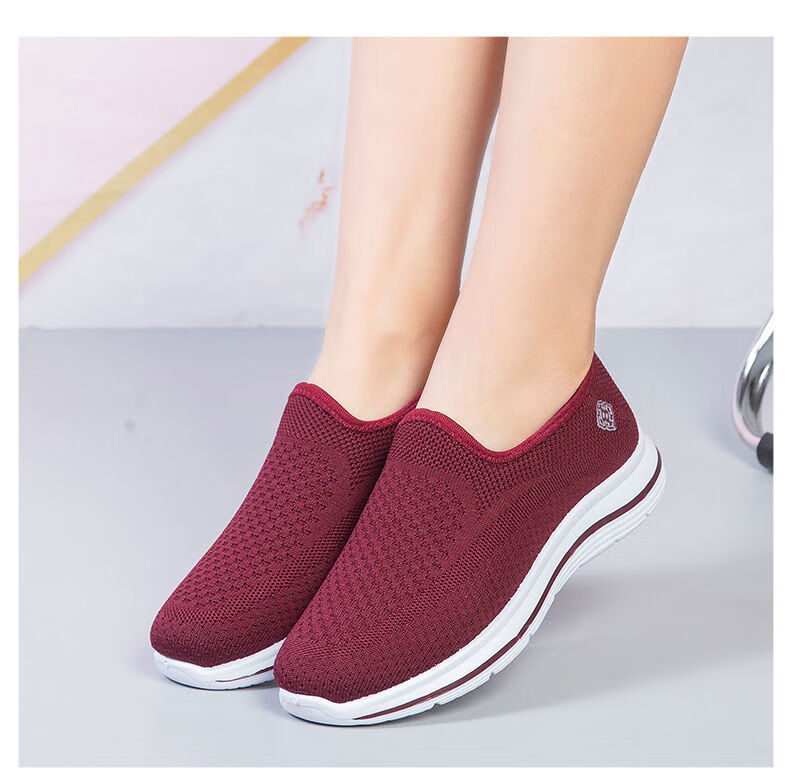 老年人穿的鞋子老妈鞋春秋老北京布鞋女单鞋软底妈妈鞋飞织透气女士