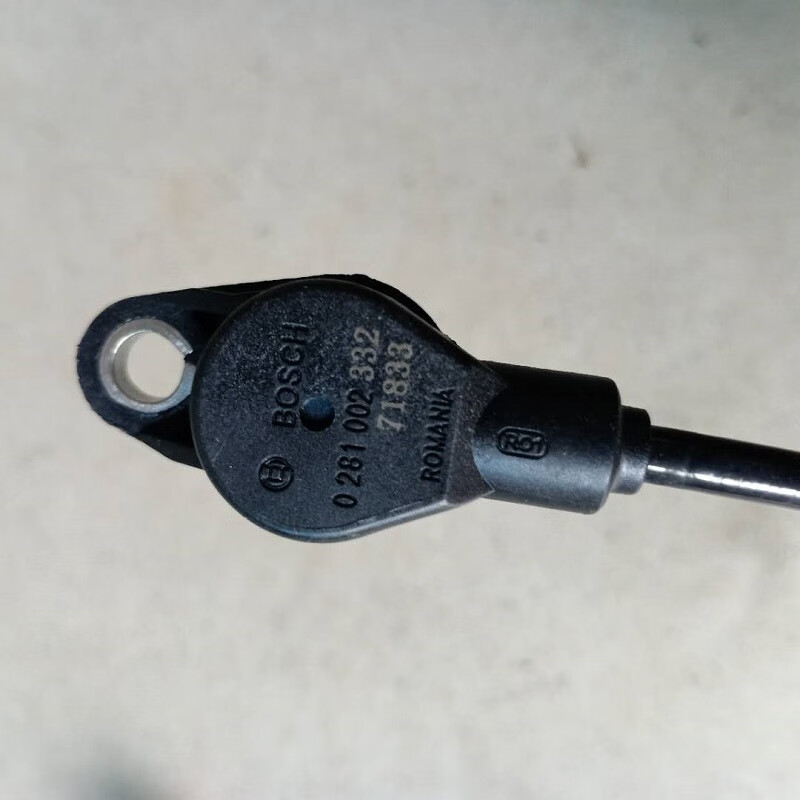 适用于依维柯配件得意 都灵宝迪威尼斯国三发动机转速 曲轴位置传感器