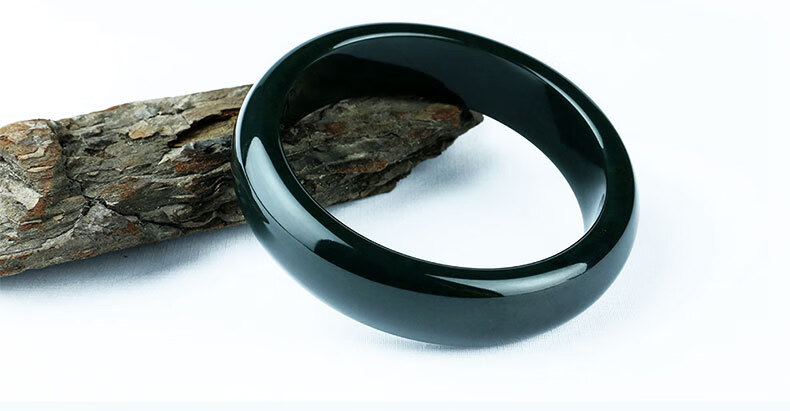 新疆和田玉青玉手镯 女款a货玉石手镯黑青玉手镯和田玉青墨玉手镯