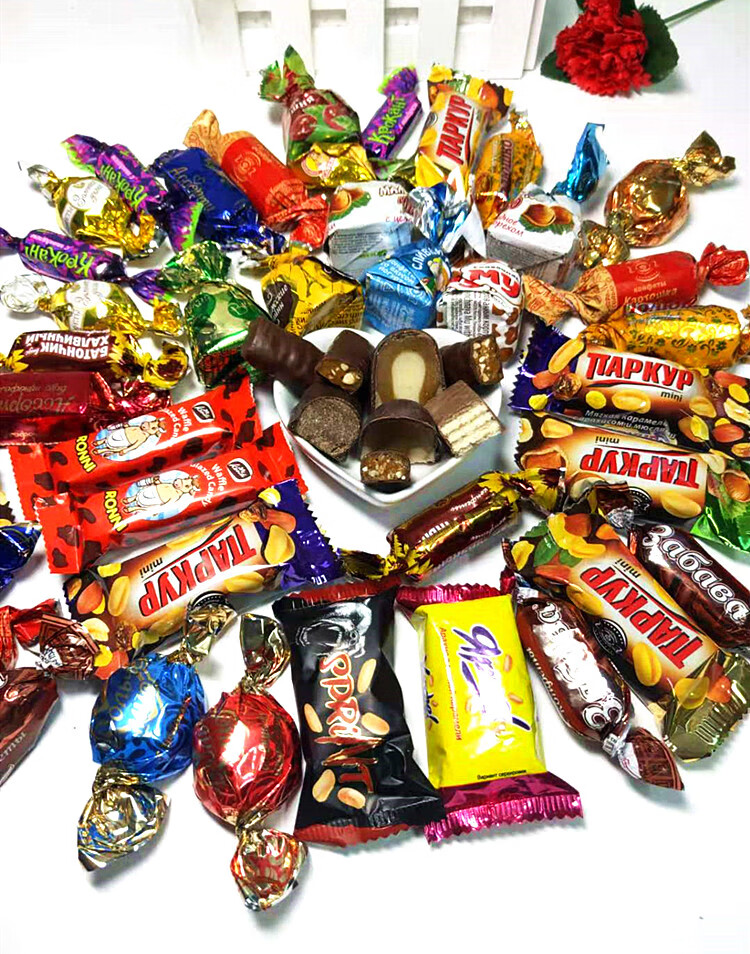 5折俄罗斯糖果混装新年巧克力零食过年喜糖礼盒食品散装糖混合巧克力