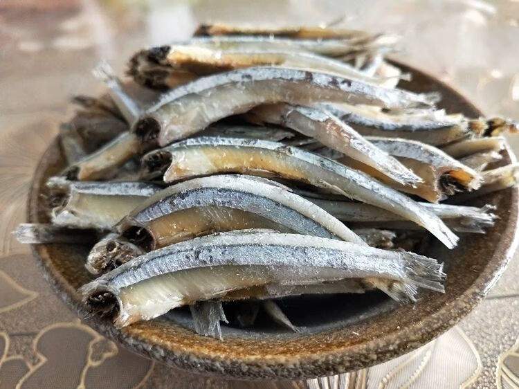 渔民自晒去头海燕鱼干淡干海蜓鱼干咸鱼干鱼干干货海鲜干货半斤装 新