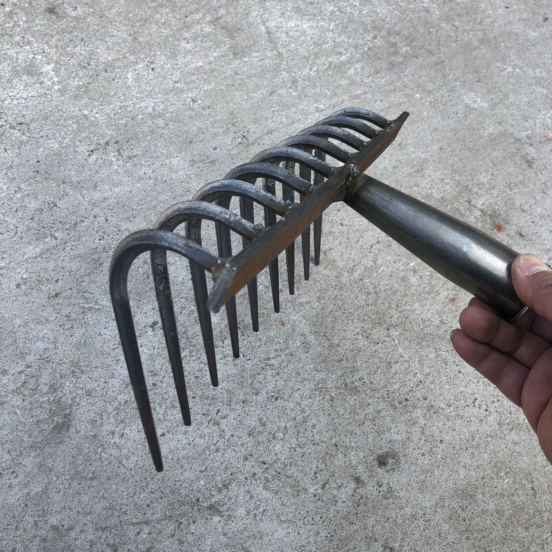 钉耙九齿钉耙农用工具铁耙子翻地松土平地落叶种菜家用搂草全钢大耙子