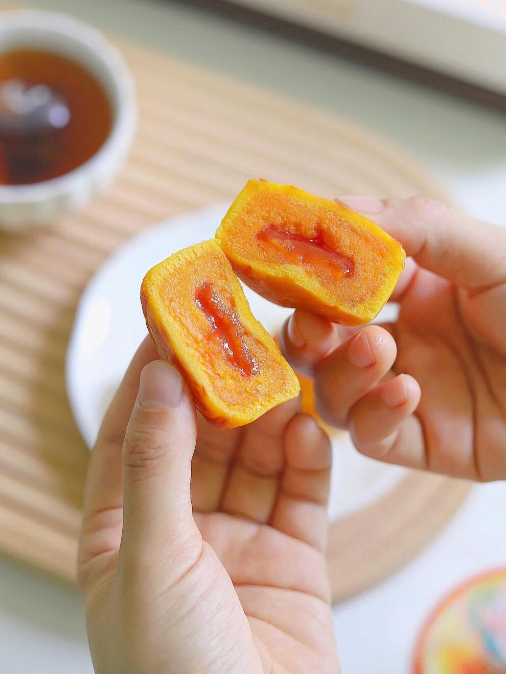 多顿食品广式流心奶黄月饼中秋节送礼酥皮月饼礼盒装一盒【图片 价格