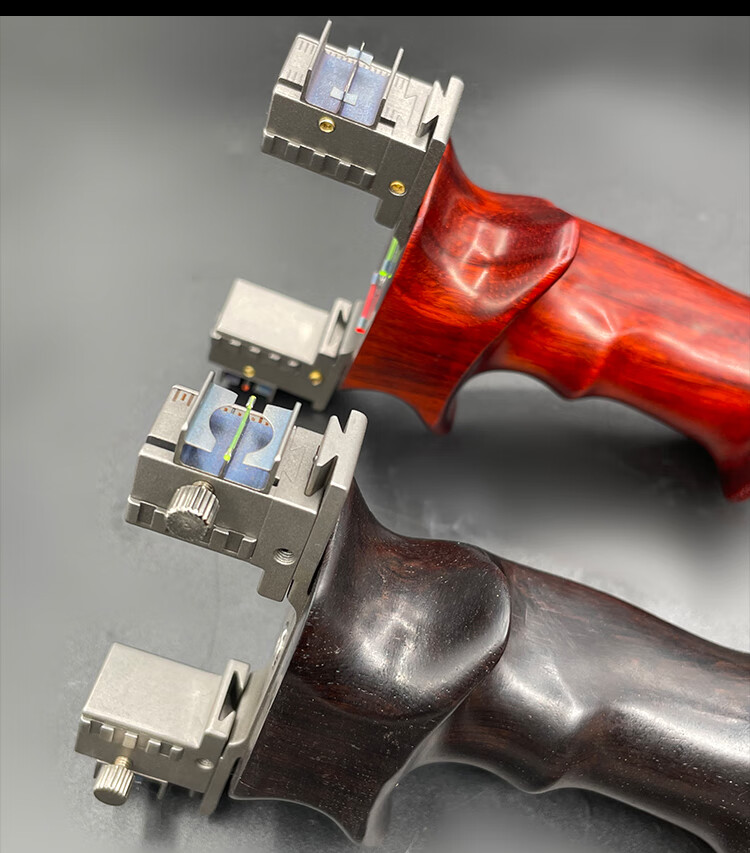 作钛合金天弓六代斜握弹弓扁皮精准移动版多功能快压弹工定制外宽75