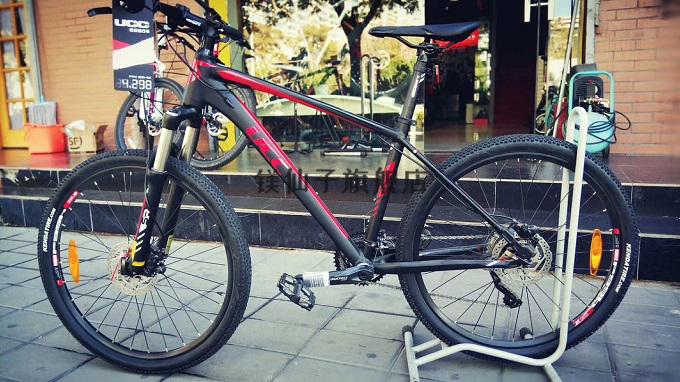 u·cc运动自行车德曼特5时尚山地车赛车竞速竞技骑行 银色 26英寸 30