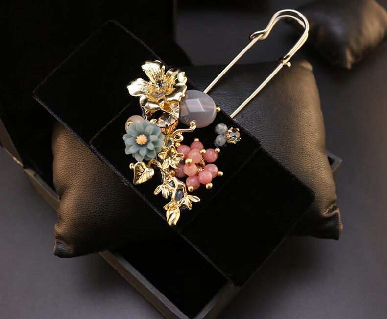 洅玉坊新款胸针女配饰外套大衣时尚大别针装饰创意百搭个性黑色