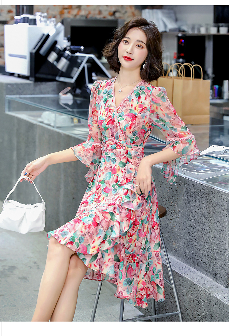 夏2022新款气质收腰显瘦v领荷叶边裙子大码雪纺碎花裙女装yqhy29图片