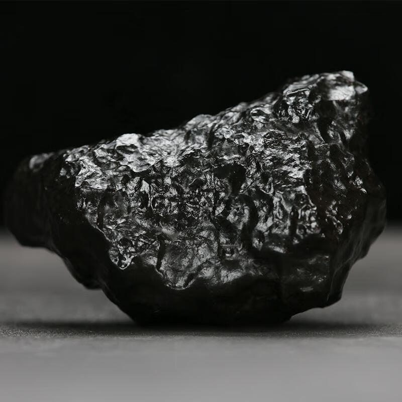 美印情 陨石原石新疆中铁手把件罗布泊强磁石铁摆件标本收藏网红同款