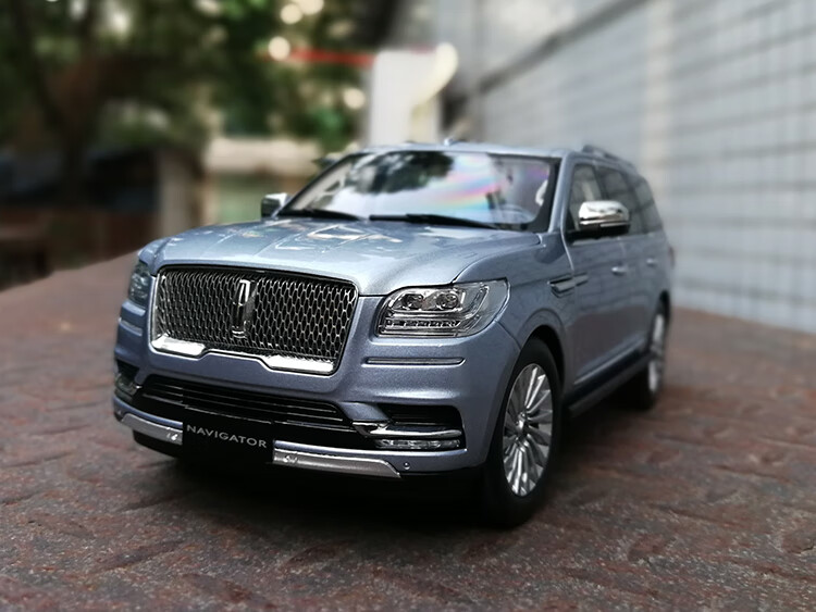 林肯车模合金汽车模型领航员车模原厂1:18仿真收藏礼品 黑色现货 顺丰
