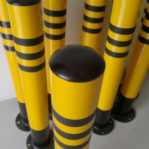 隔离桩禁止停车路障防撞护栏铁立柱铁警示柱 加厚:75cm黄黑(赠螺丝)