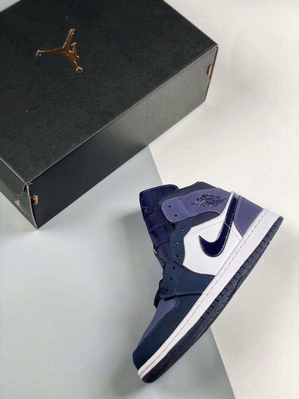 莆田头层皮aj1男鞋高版本休闲运动篮球鞋男 aj1 mid 桑德紫 黑紫脚趾