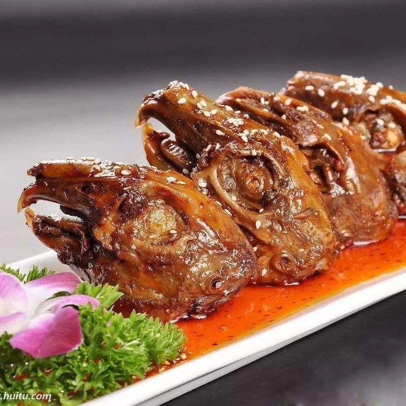 兔头新鲜兔头大兔子头生兔头现摘兔头兔脑壳 大兔头 新鲜兔头2斤(7-9