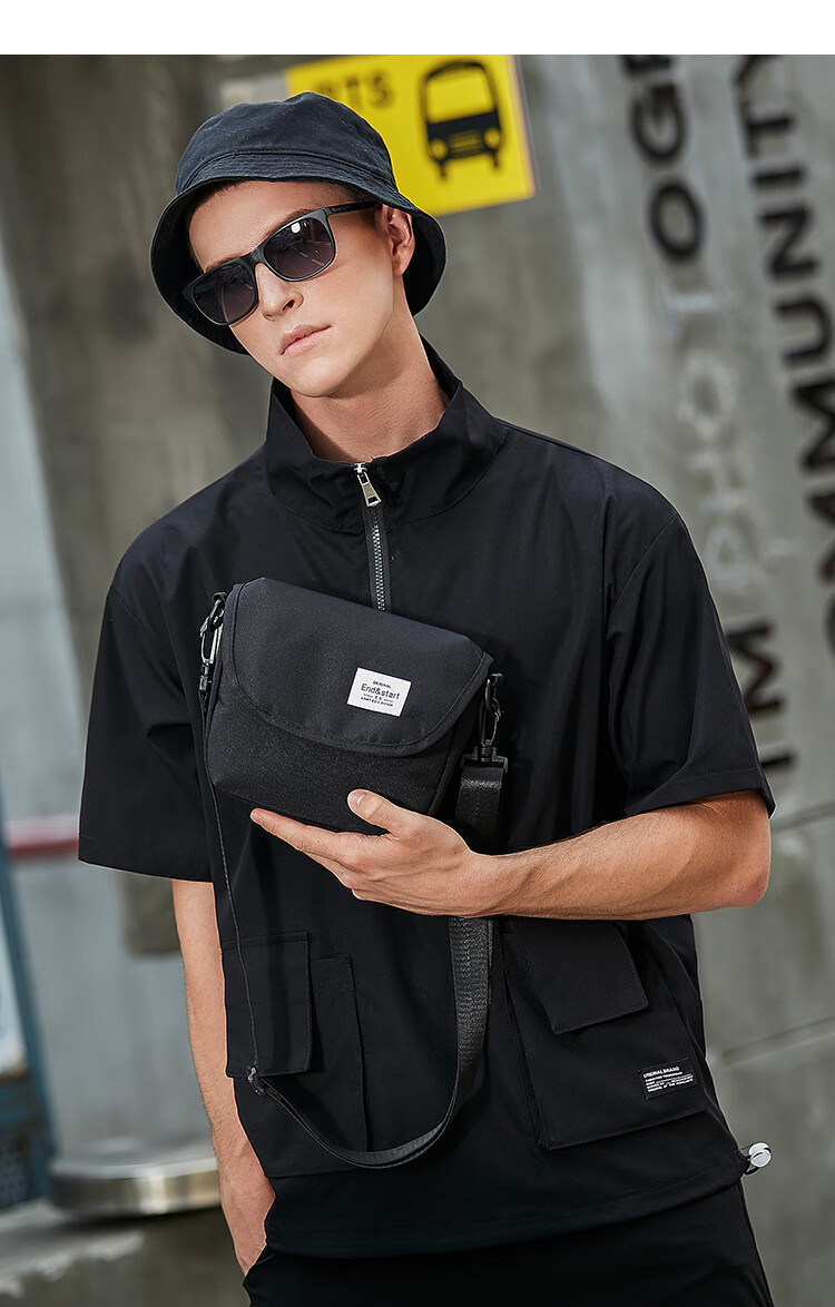 萨蒙路易srmoroer男士单肩包男款斜挎包小包肩包男生挎包日常黑色