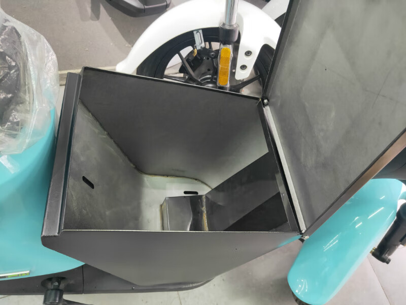 适用于小牛u1中置箱 小牛u1/u1b/u1c/ u /us不锈钢中置箱 电池盒 储物