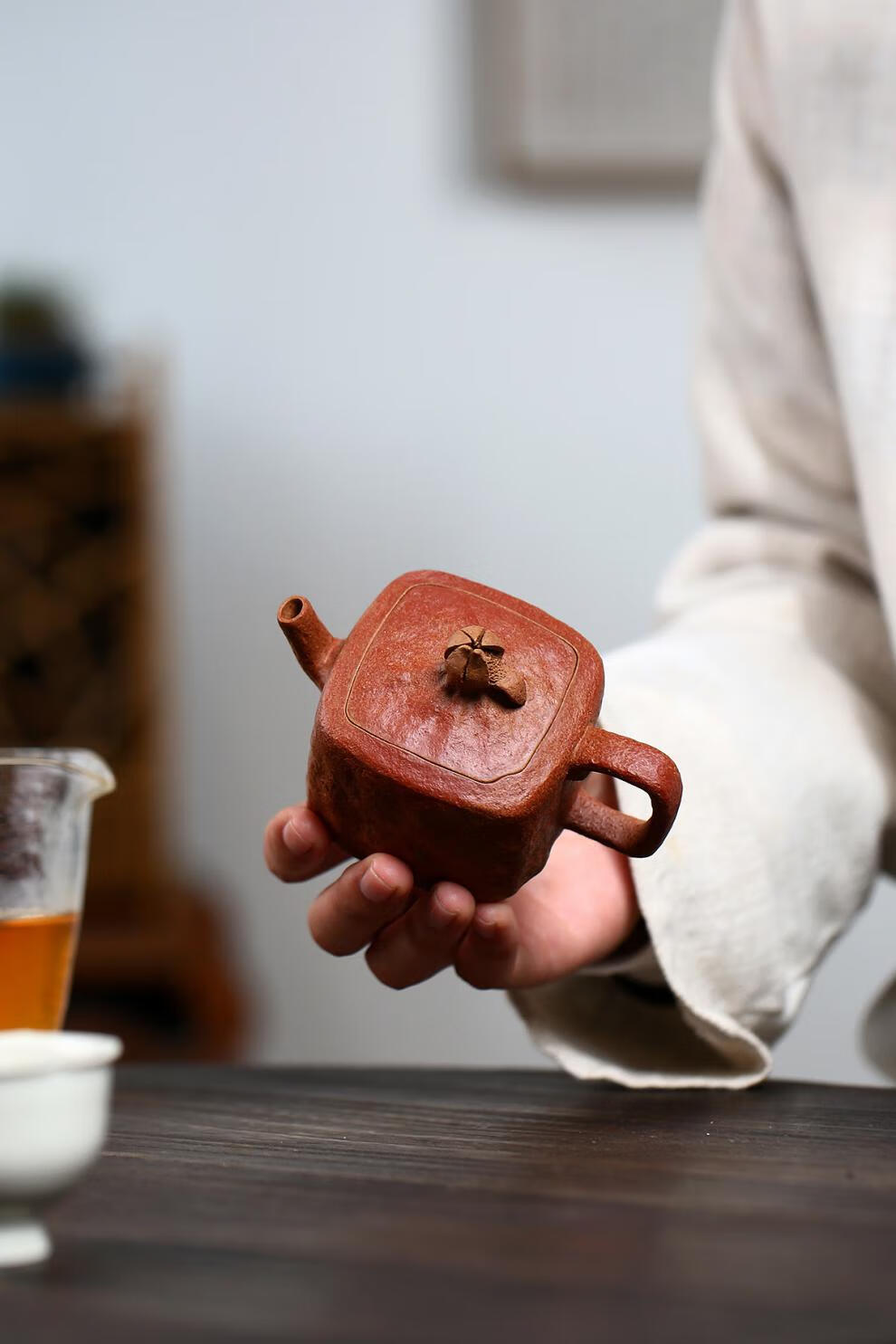 【官方旗舰】鑫祥势宸宜兴大师级名家周云仿生器四方石榴紫砂壶原矿