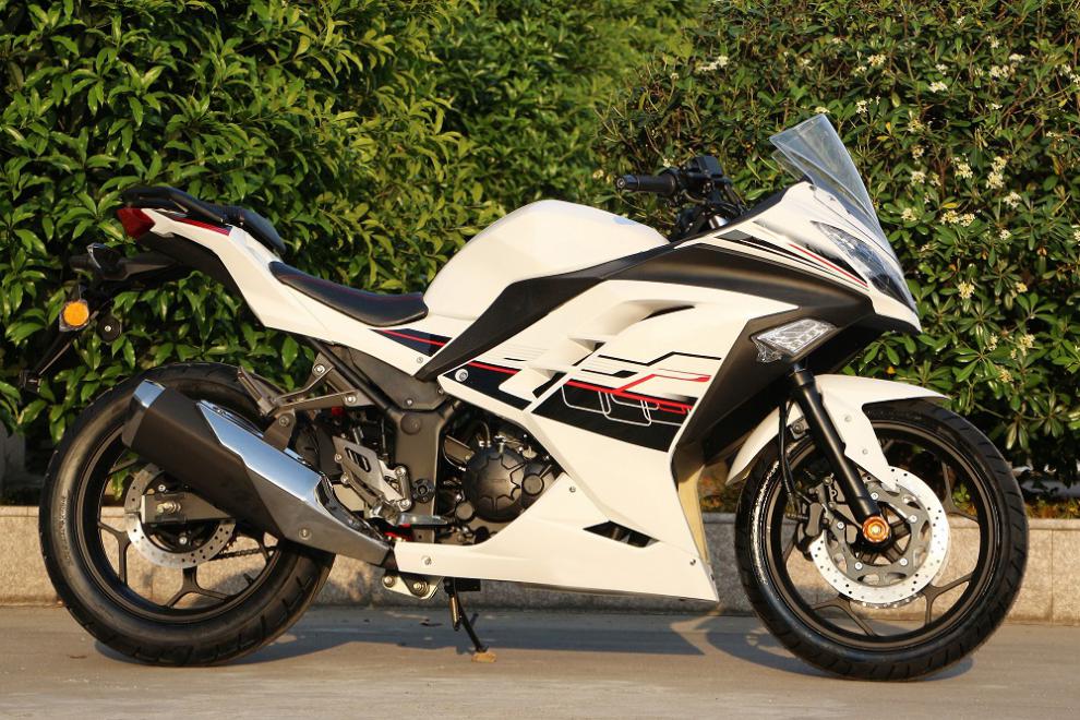 定制川崎款式全新国四电喷小忍者摩托车400cc双缸水冷v6摩旅街跑车可