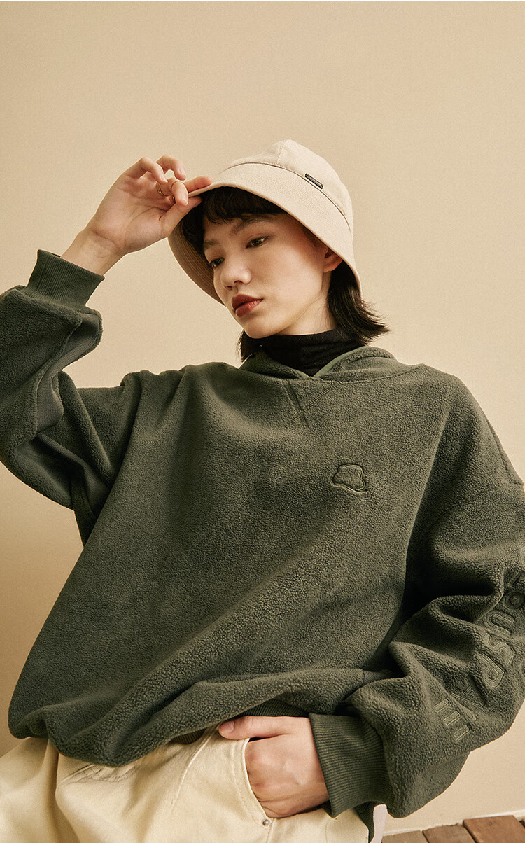 云上生活时尚个性2020秋冬新款休闲连帽卫衣女v8238森林绿xl