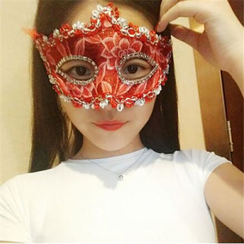 节庆派对网红羽毛半脸面具婚庆化妆舞会情侣成人儿童演出主播面具侧脸