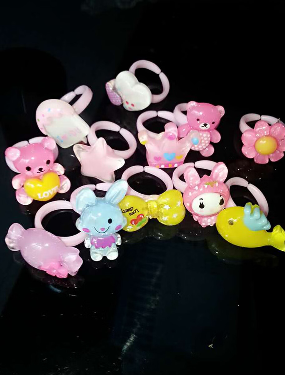 新颖儿童卡通树脂戒指宝宝生日礼物女童玩具礼品指环塑料圈戒指指环