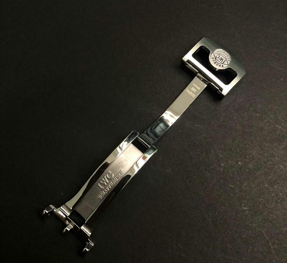 适用原装万国皮表带扣柏涛葡计葡七飞行员316l精钢表扣折叠扣万国标志