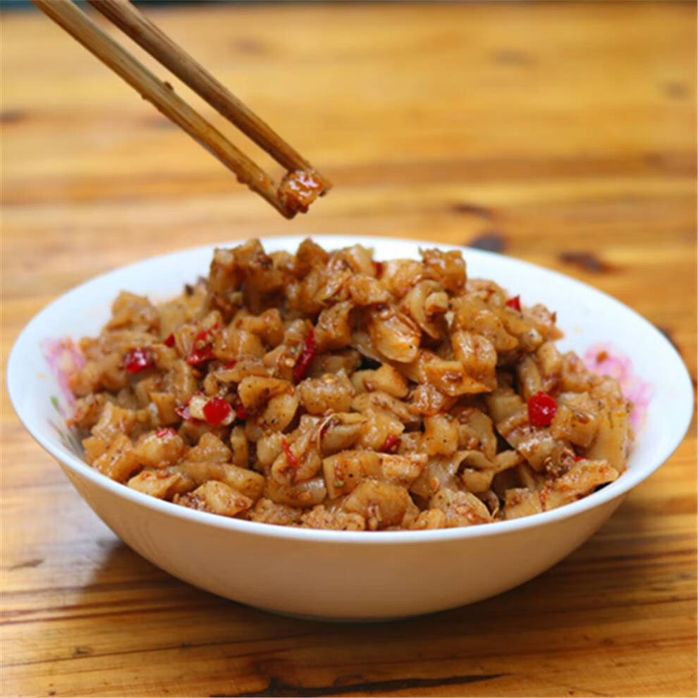 武汉特产隆香坊麻辣丁辣萝卜干腌制酱菜 咸菜下饭菜650克*1瓶 麻辣丁2