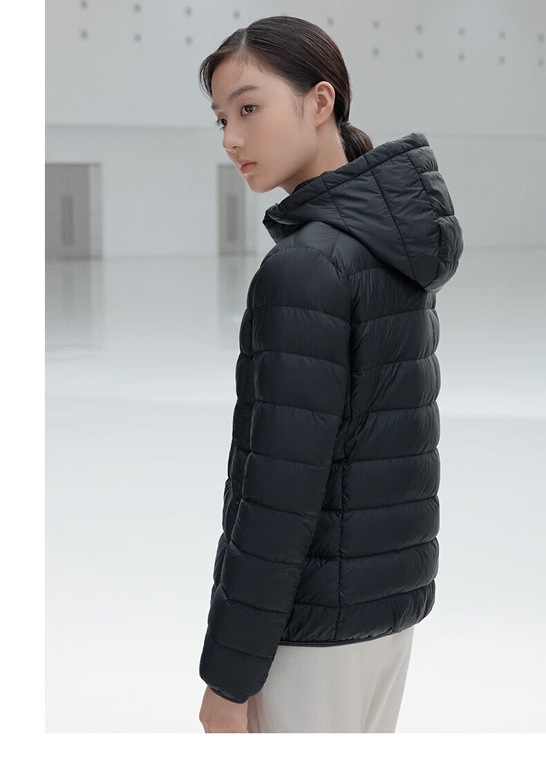 安踏(anta) 羽绒服女款轻薄羽绒外套休闲连帽外套保暖短款休闲羽绒服