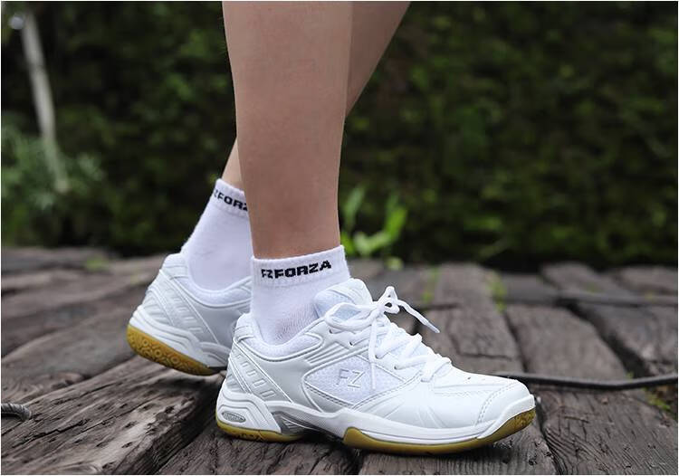 fz羽毛球鞋丹麦fzforza羽毛球鞋男女款运动球鞋击剑鞋透气耐磨防滑夏