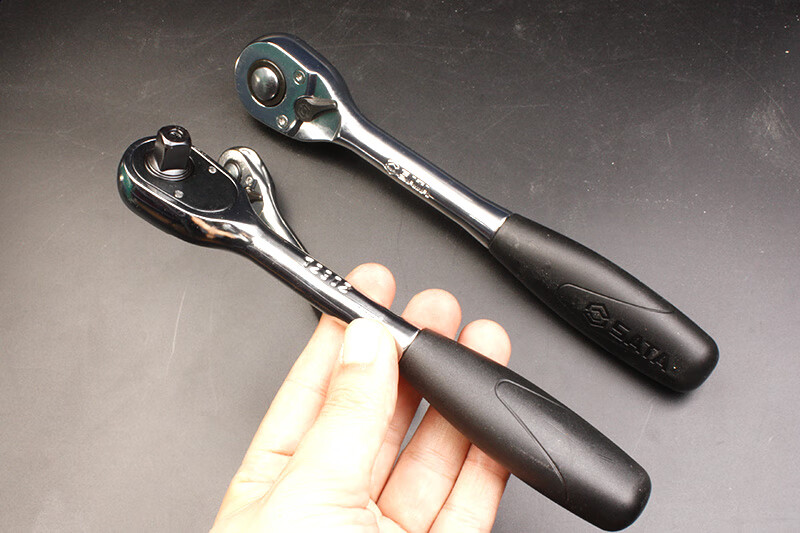 定制保用小/中/大飞棘轮扳手11902/12902/13902套筒快速扳子1/4 6.