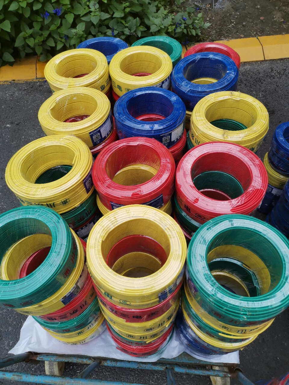 川东三电阻燃国标zcbvr15254610平方家用铜芯单股软芯电线阻燃红色bvr