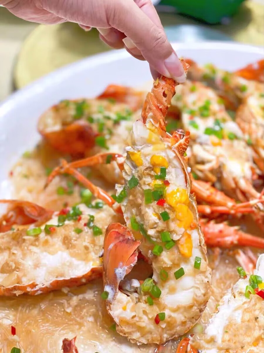 澳龙海鲜青龙仔野生小青龙鲜活生冻青龙虾大龙虾越南水产3只起拍350g