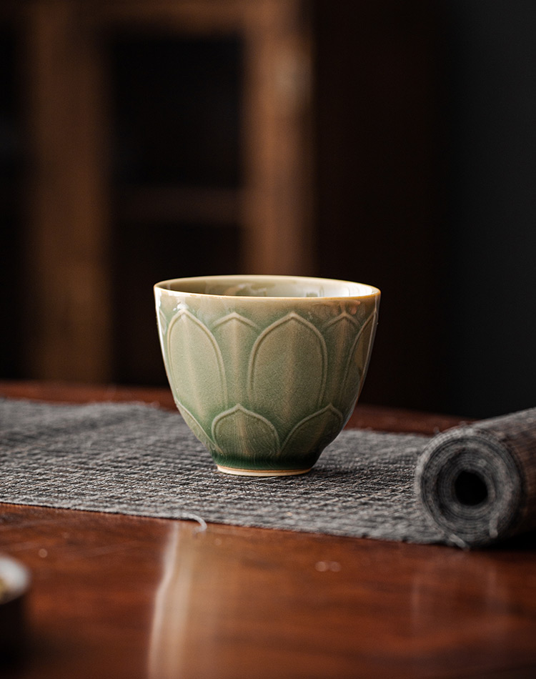 盏复古功夫茶具品茗杯主人杯陶瓷小茶杯单只茶叶罐越窑青瓷莲花玲珑杯