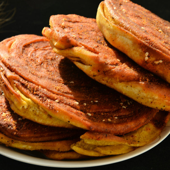 全店八折咸香饼开袋即食早餐老面发传统口味甘肃特产烙饼零食定西熟食