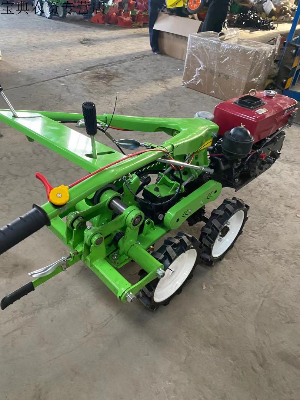 犁蒜锄蒜机挖蒜机汽油机链轨式小型农用刨蒜机 大蒜收获机 开沟【图片