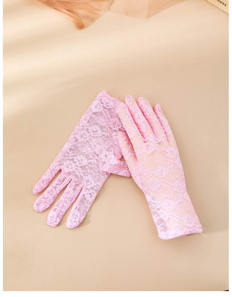 蕾丝防晒手套女士夏天薄款开车户外防滑冰丝花朵手套弹力弁衣坊黑色