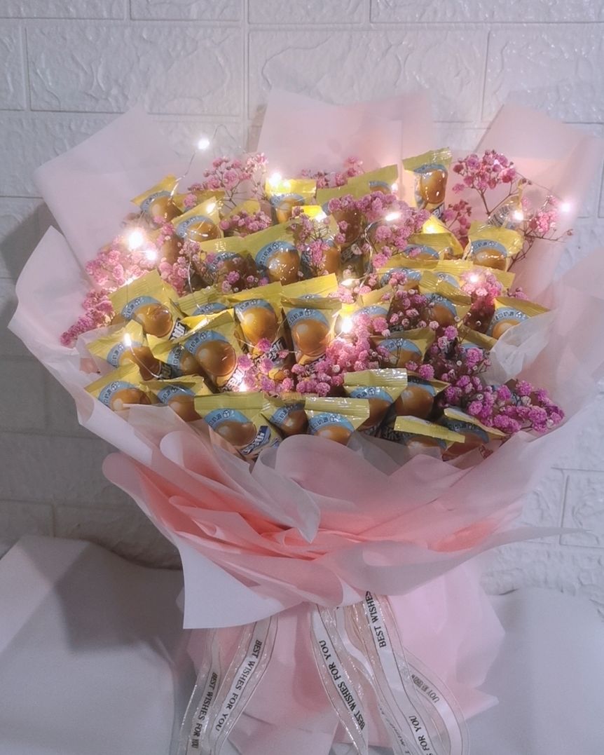 满天星花束干花圣诞节情人节送女友满天星干花棒棒糖成品花束生日糖果