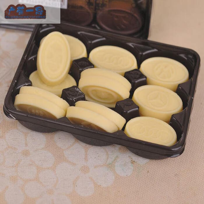 车标飞的代可可脂黑巧克力牛奶白巧克力怀旧休闲零食零食巧克力5盒